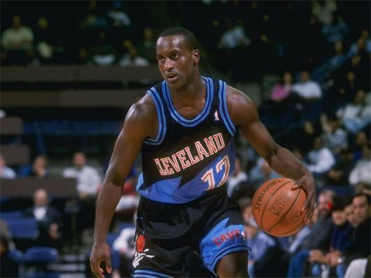 以德乙某劲 以德乙某劲