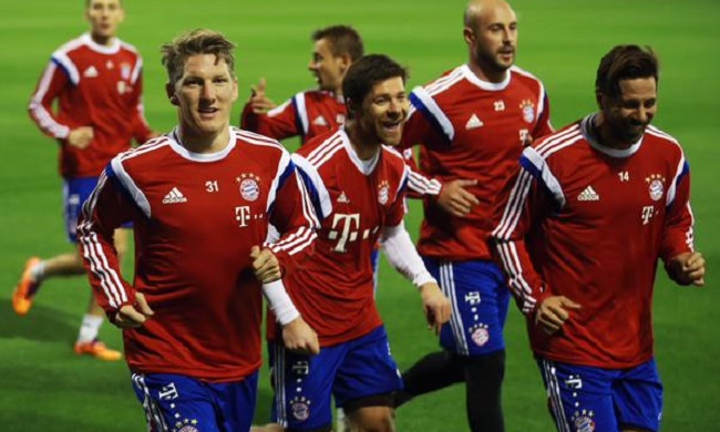 承担拍板 承担拍板